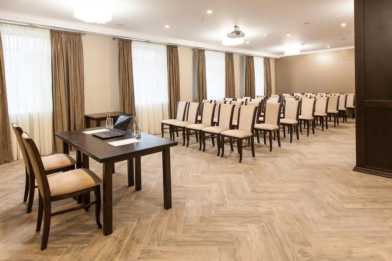 West Park Hotel Sofiivska Borshchahivka 3*,