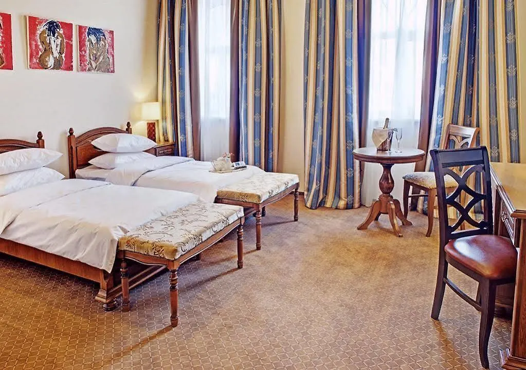 West Park Hotel Kiev Sofiivska Borshchahivka