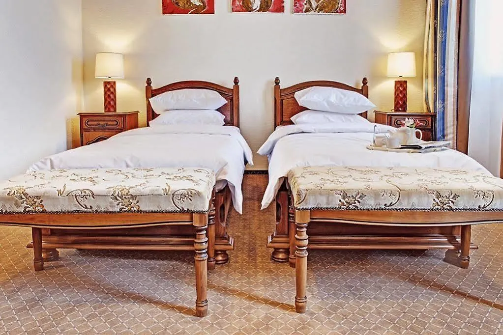 West Park Hotel Kiev